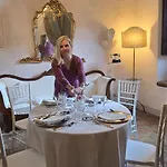 Dei Papi Boutique 4*