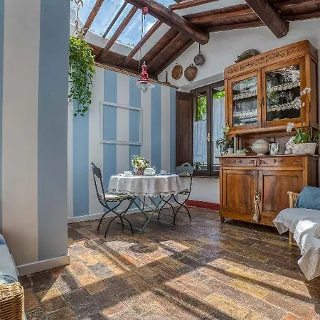 Dei Papi Boutique 4*