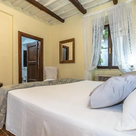 Dei Papi Boutique Bed & Breakfast Viterbo