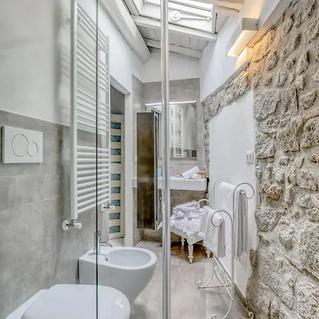 Dei Papi Boutique Bed & Breakfast 5*