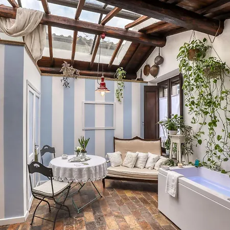 Dei Papi Boutique Bed & Breakfast