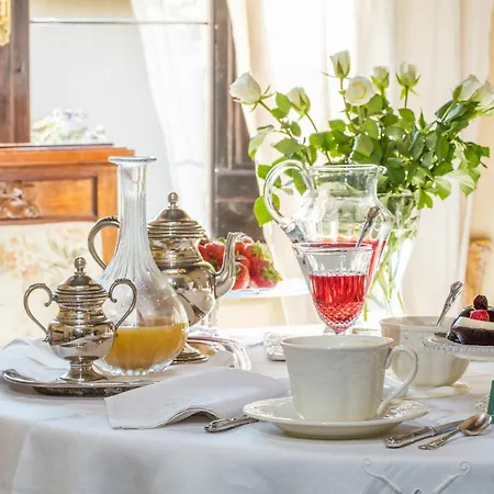 Bed & Breakfast Dei Papi Boutique 5*