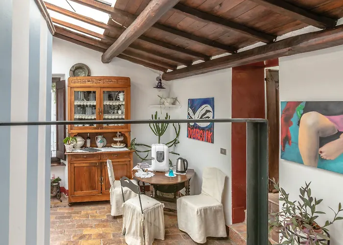 Dei Papi Boutique Βιτέρμπο